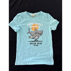 Earth Nymph short sleeved shark graphic print t-shirt Hilton Head Size 8